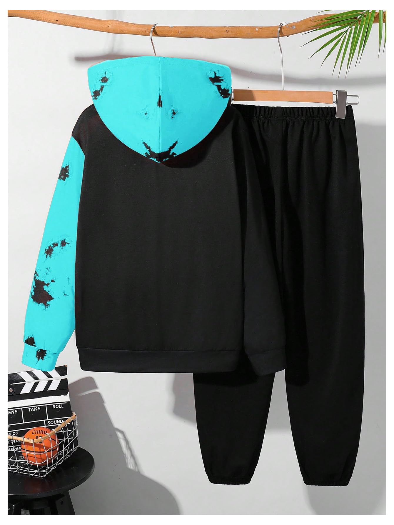 WDIRARA Boy's 2 Piece Outfits Colorful Graphic Print Long Sleeve Hoodie and Sweatpants Set Tracksuit
