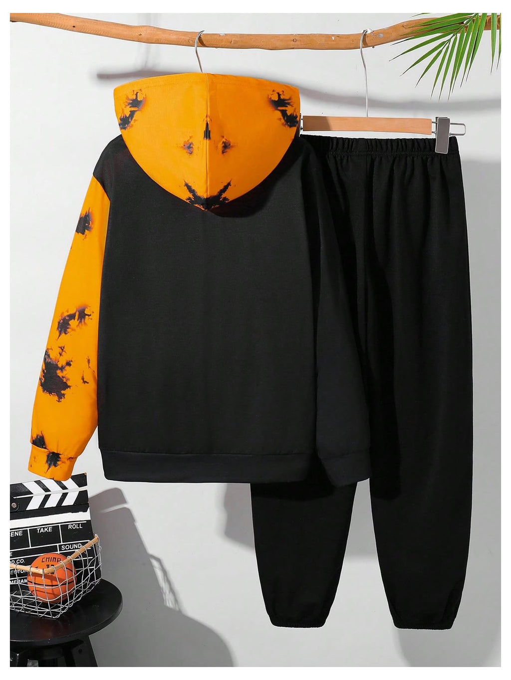 WDIRARA Boy's 2 Piece Outfits Colorful Graphic Print Long Sleeve Hoodie and Sweatpants Set Tracksuit